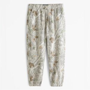 Abercrombie & Fitch Light Camo Essential Sunday Sweatpants Jogger